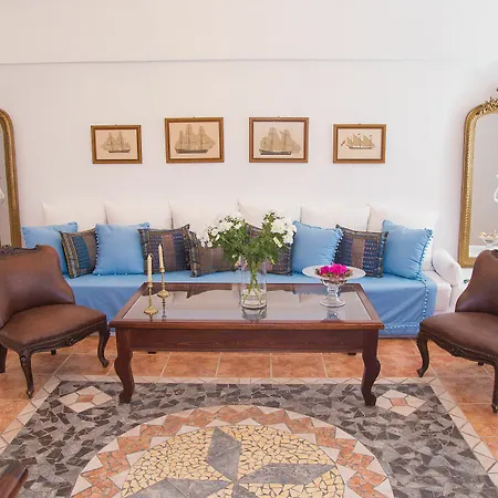 Lydia Luxury Villa Karterados (Santorini)
