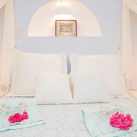 Villa Lydia Luxury Karterados (Santorini)