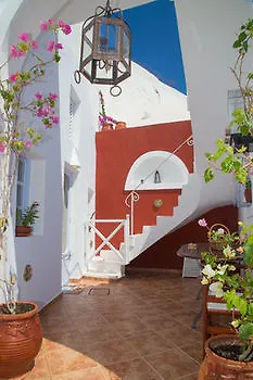 Lydia Luxury Karterados (Santorini)